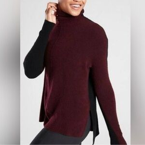 Athleta Maroon Black Wool Blend Colorblock Turtleneck Sweater Small